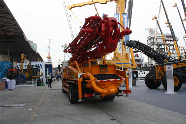 砼<a href='http://www.hsdzg.com/p28171/'><b>泵车</b></a>